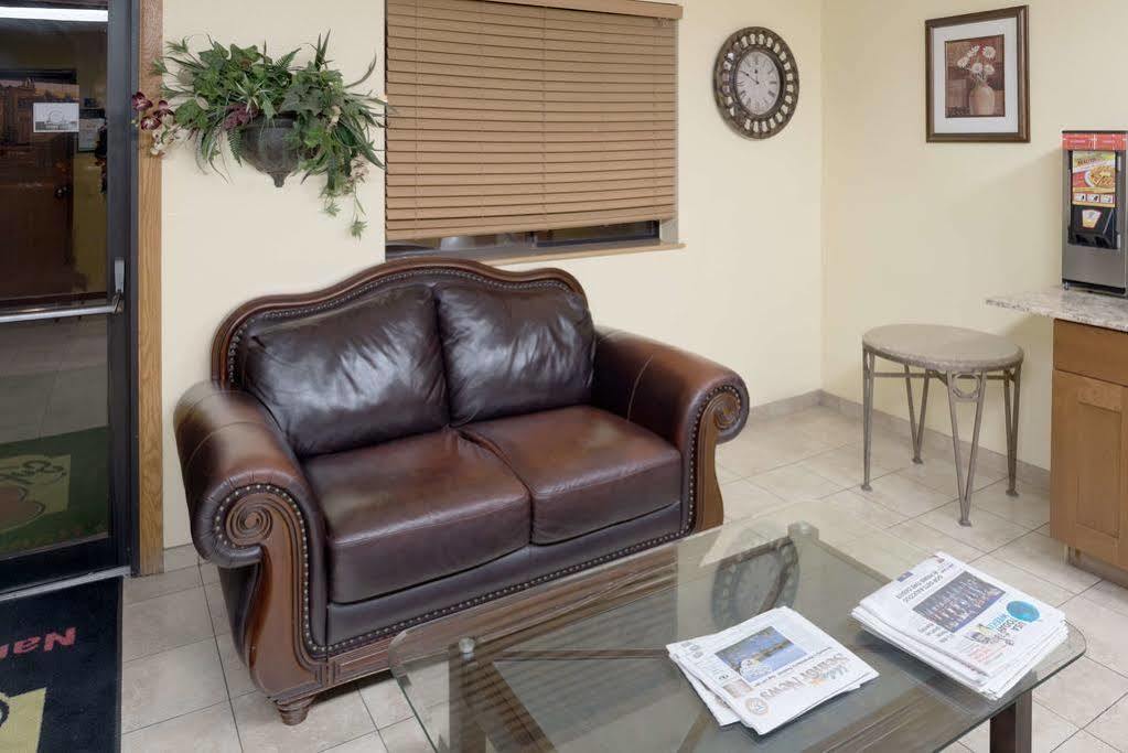 מלון Super 8 By Wyndham נמפה מראה חיצוני תמונה